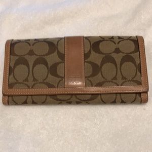 Coach wallet